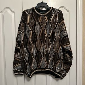 Vintage Tundra Canada Sweater. Excellent Condition ! Size M.